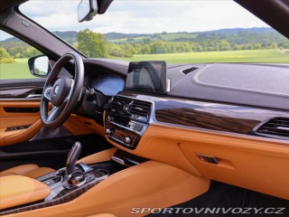 BMW 5 4,4 M550i xDrive 390kW CZ 2020