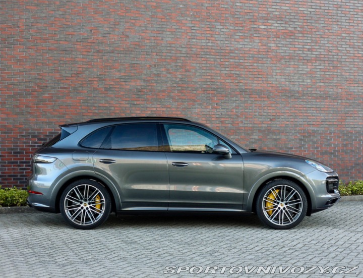 Porsche Cayenne 3.0 V6 340KW, E-Hybrid * 2020
