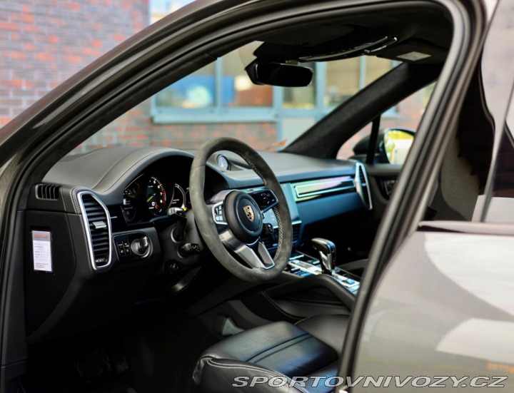 Porsche Cayenne 3.0 V6 340KW, E-Hybrid * 2020