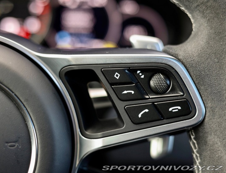 Porsche Cayenne 3.0 V6 340KW, E-Hybrid * 2020