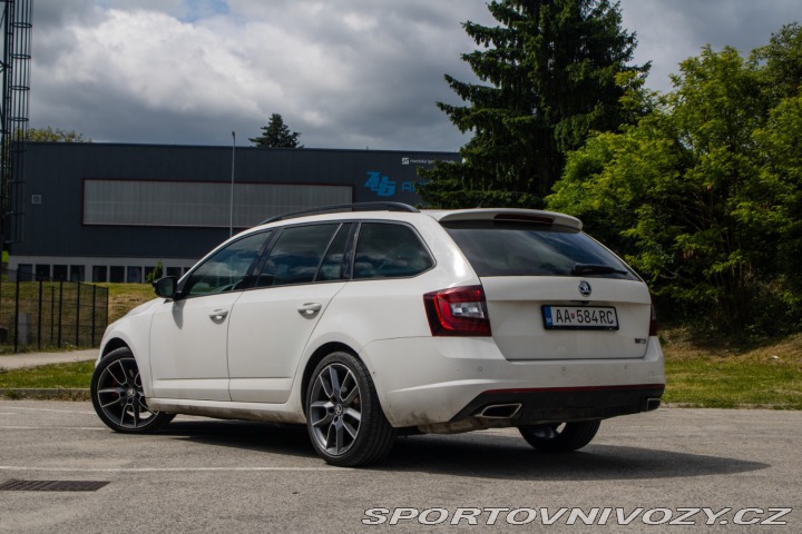 Škoda Octavia RS Combi 2.0 TDI RS DSG 4x4 2017