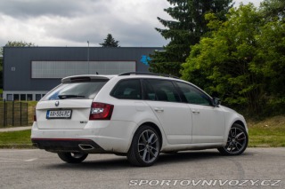 Škoda Octavia RS Combi  2.0 TDI RS DSG 4x4 2017