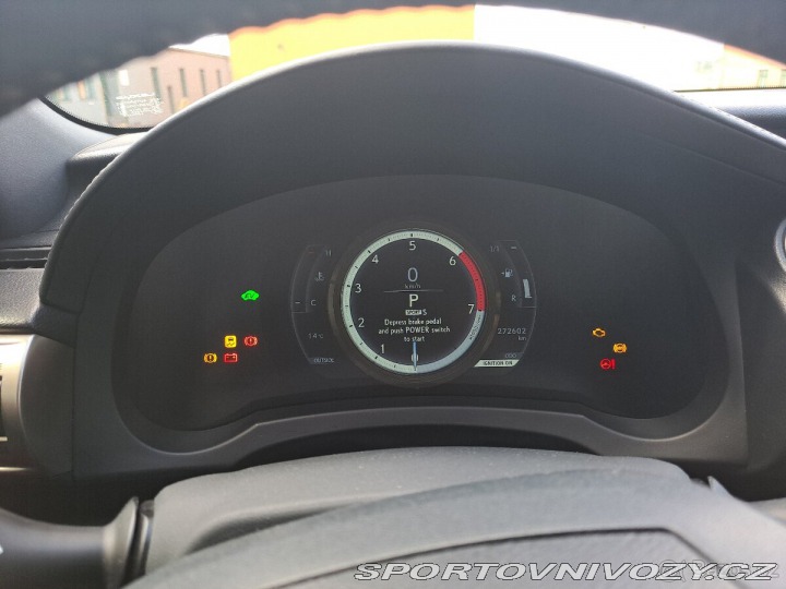 Lexus IS 300h F-Sport 2015