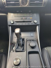 Lexus IS 300h F-Sport 2015