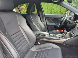 Lexus IS 300h F-Sport 2015