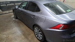 Lexus IS 300h F-Sport 2015