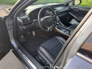 Lexus IS 300h F-Sport 2015
