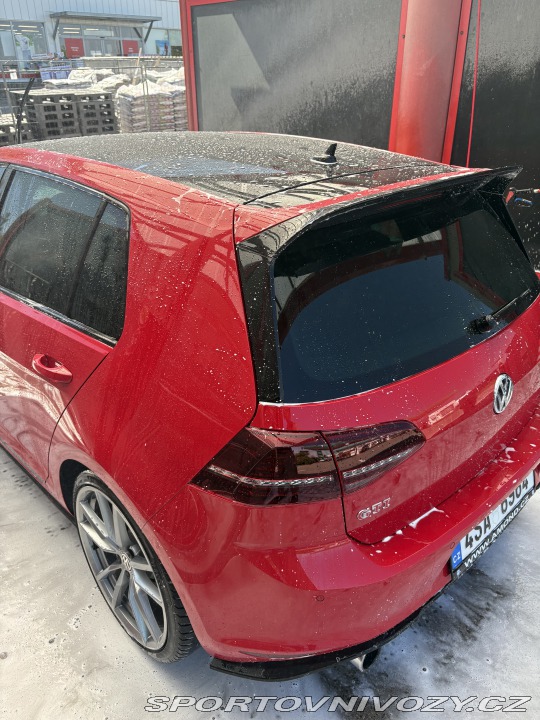Volkswagen Golf 2016