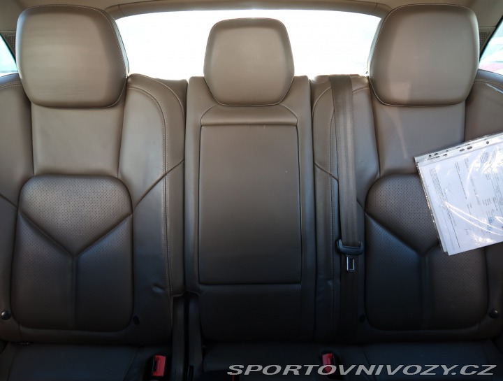Porsche Cayenne Diesel 2011