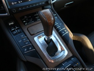Porsche Cayenne Diesel 2011