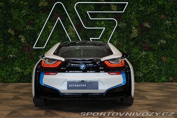 BMW i8 1.5i EDrive LED HUD Camer 2018