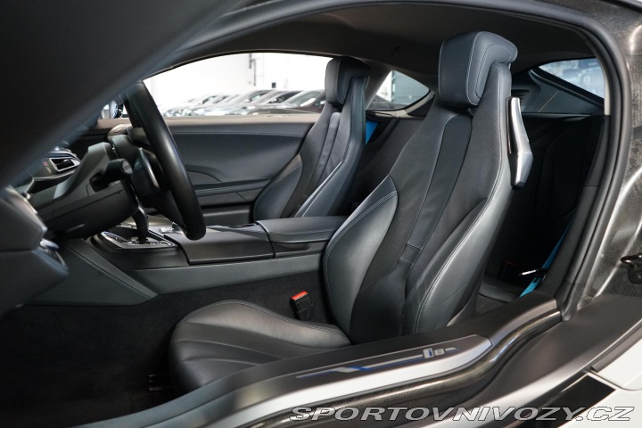 BMW i8 1.5i EDrive LED HUD Camer 2018