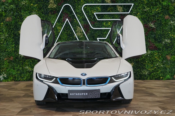 BMW i8 1.5i EDrive LED HUD Camer 2018
