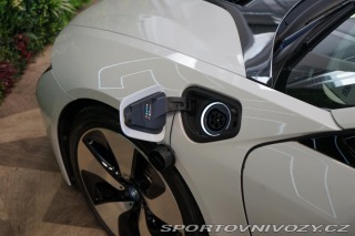 BMW i8 1.5i EDrive LED HUD Camer 2018