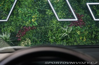 BMW i8 1.5i EDrive LED HUD Camer 2018