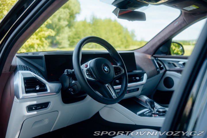 BMW XM 2024