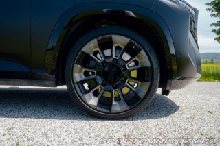 BMW XM  2024