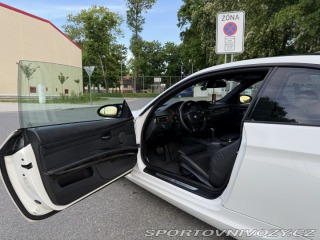 BMW 3  2009