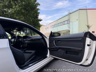 BMW 3  2009