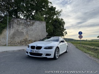 BMW 3  2009