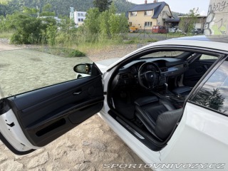 BMW 3  2009