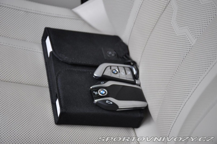 BMW 8 840xD M-SPORT LASE S.CLOS 2020