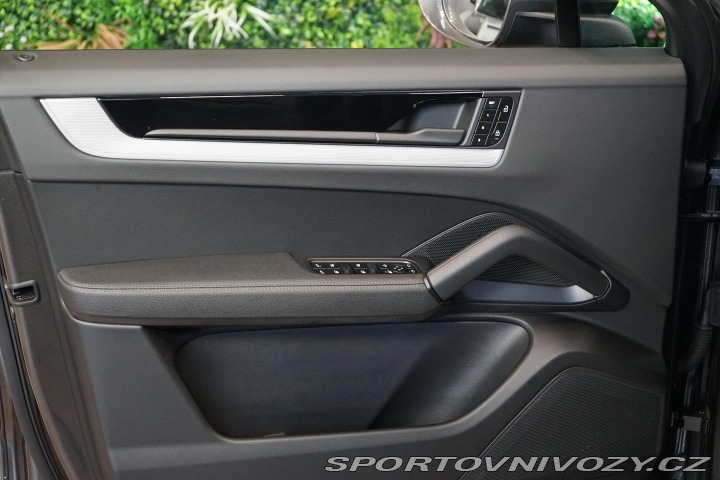 Porsche Cayenne Coupé Chrono Matrix Pano 2024