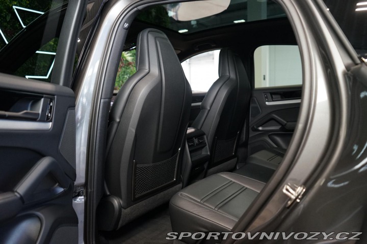 Porsche Cayenne Coupé Chrono Matrix Pano 2024