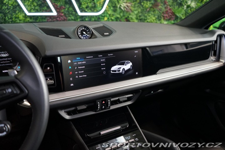 Porsche Cayenne Coupé Chrono Matrix Pano 2024