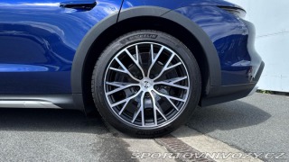 Porsche Taycan 4 Cross Turismo 2025