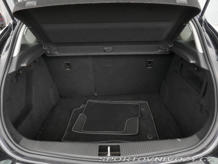 Opel Astra 1,6 Turbo Automat REZERVA 2010