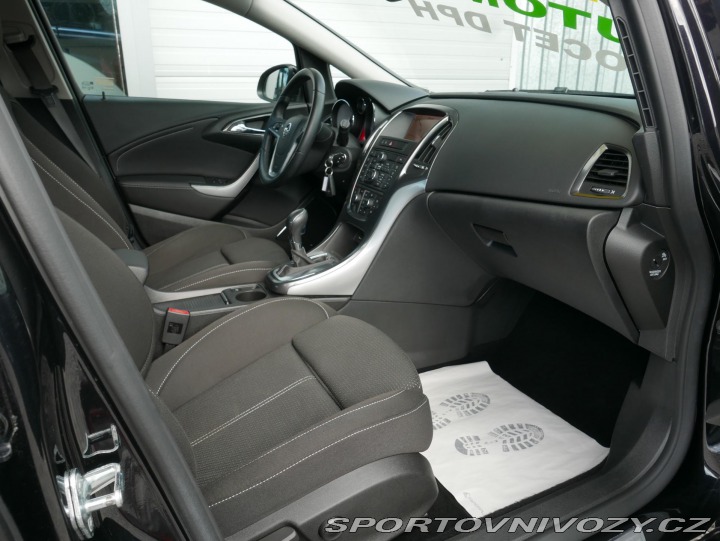 Opel Astra 1,6 Turbo Automat REZERVA 2010