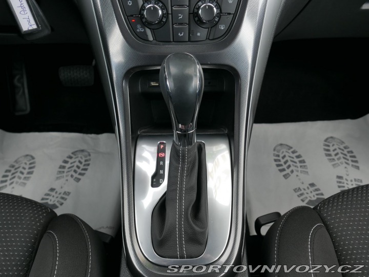 Opel Astra 1,6 Turbo Automat REZERVA 2010