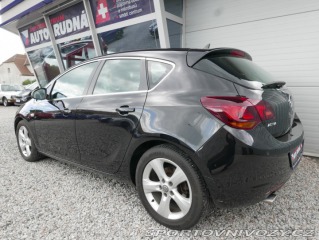 Opel Astra 1,6 Turbo Automat REZERVA 2010