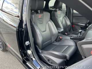 Ford Focus ST  2015