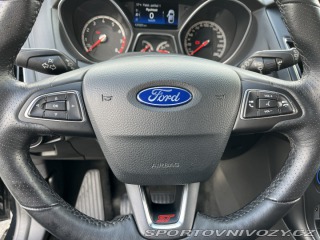 Ford Focus ST  2015