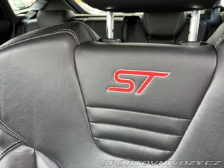 Ford Focus ST  2015