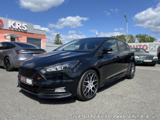 Ford Focus ST  2015