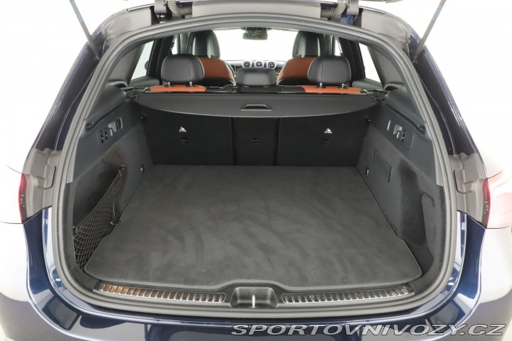 Mercedes-Benz Ostatní modely GLC AMG Line GLC 220 d 4MATIC 2024