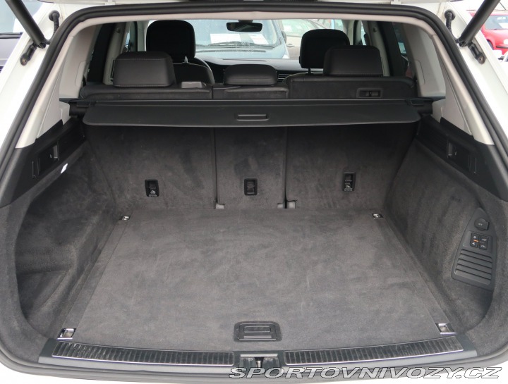 Volkswagen Ostatní modely Touareg R-Line 3.0 TDI 2018