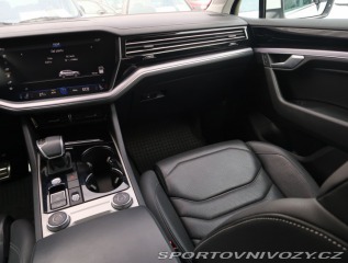 Volkswagen Ostatní modely Touareg R-Line 3.0 TDI 2018