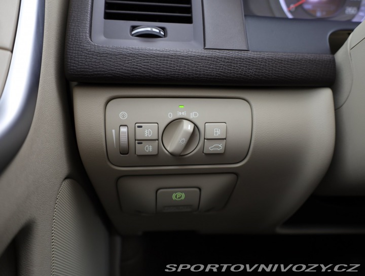 Volvo Ostatní modely XC60 T6 2009