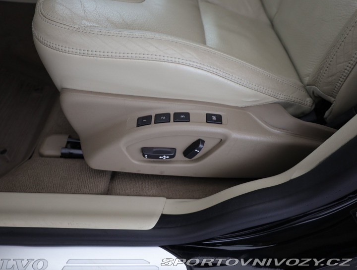 Volvo Ostatní modely XC60 T6 2009