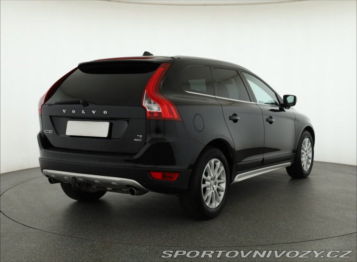 Volvo Ostatní modely XC60 T6 2009