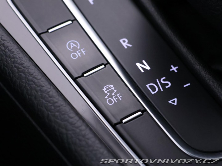 Volkswagen Golf 2,0 TSI R 221kW DSG 4M Xe 2014