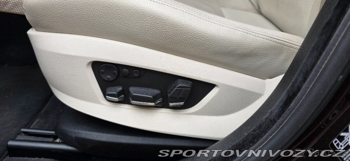 BMW 5 4,4 550i GT F07 2011