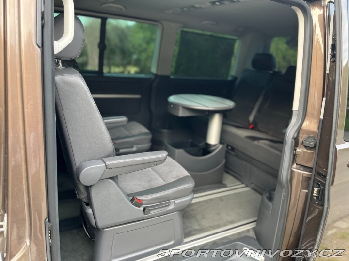 Volkswagen Ostatní modely Multivan 2,0 T5.1, DSG Highline 2011