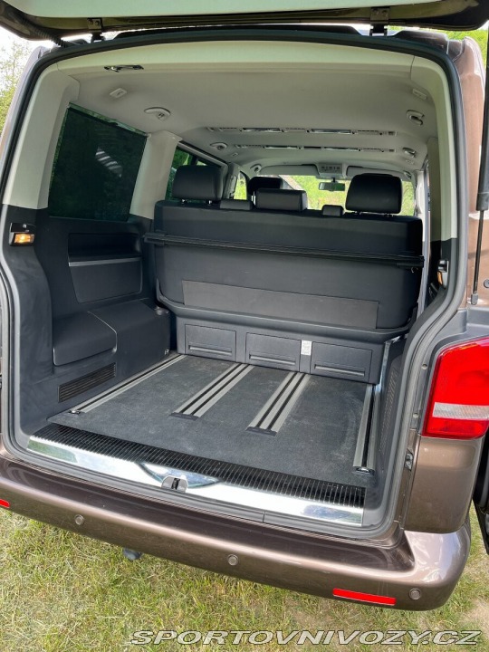 Volkswagen Ostatní modely Multivan 2,0 T5.1, DSG Highline 2011