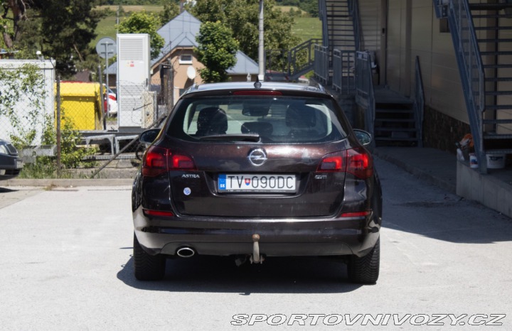 Opel Astra Sport Tourer ST 2.0 CDTI 2012