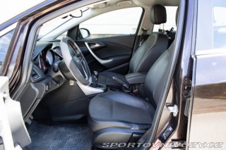 Opel Astra Sport Tourer  ST 2.0 CDTI 2012